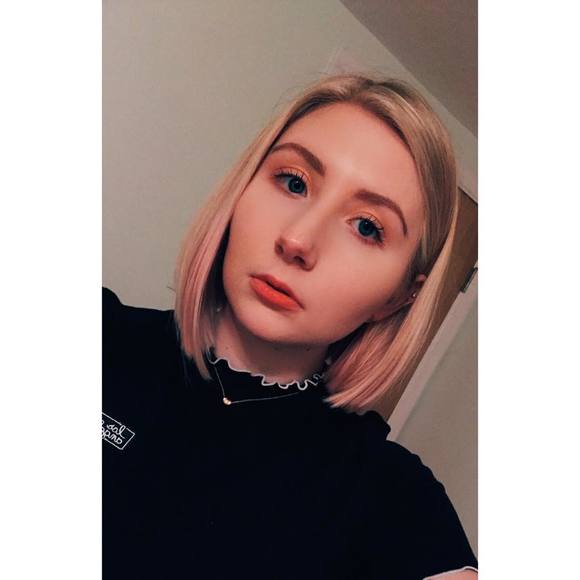 Meet your Posher, Ashley - Picture 1 of 1